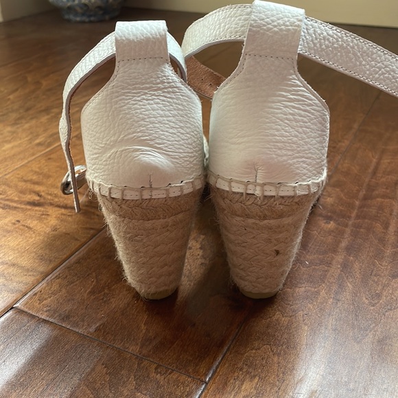 Made on Spain white espadrilles! Perfect for ushering in warmer weather! - Picture 3 of 5